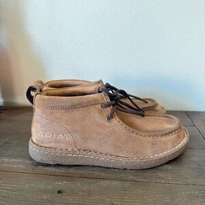 ARIAT-MEN'S CLEAN COUNTRY LOAFER IN DARK TAN SIZE 7EE